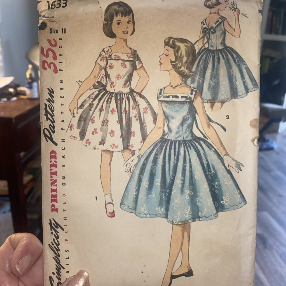 Simplicity 1633 Vintage 1950s Girls Square Neck V-Back Party Dress Pattern Sz 10